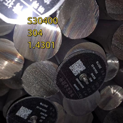 स्टेनलेस स्टील AISI304 1.4301 में गोल बार सामग्री व्यास = 165 (या 170 मिमी) और लंबाई = 3000 मिमी
