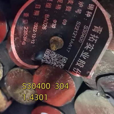 ASTM A276 S30400 S30408 S30409 स्टेनलेस स्टील गोल रॉड 6mm-300mm व्यास