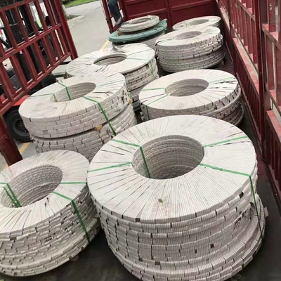 ASTM A240 A480 S43940 441 1.4509 1000-2000 मिमी चौड़ाई के लिए पतली स्टेनलेस स्टील स्ट्रिप्स